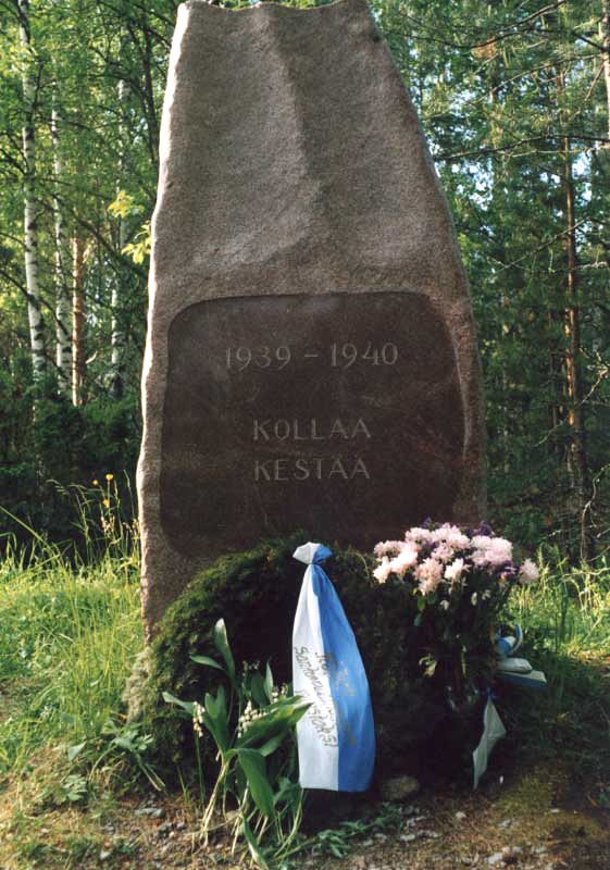 2001 год. Колласъярви. Памятник "Коллаа держится. 1939-1940"