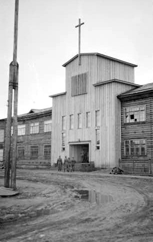 1940-luvun alussa. Karhumäki. Luterilainen kirkko