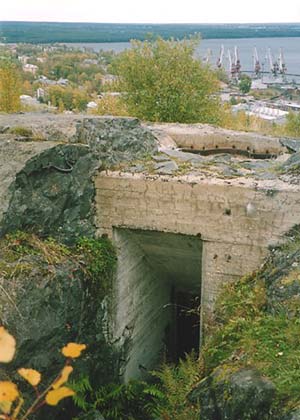 2003. Karhumäki