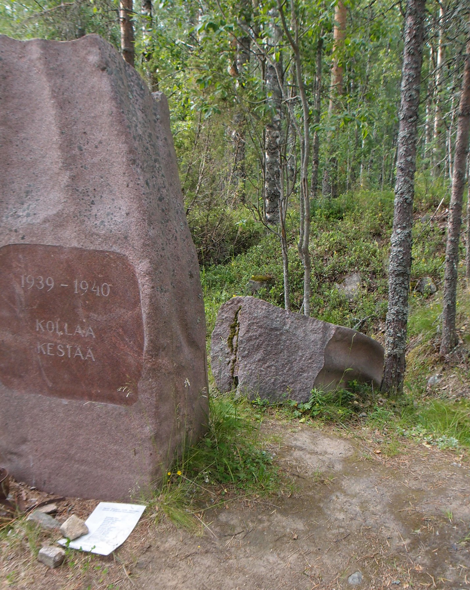 26. heinäkuuta 2016. Kollasjärvi. Muistopatsas "Kollaa Kestää. 1939-1940"